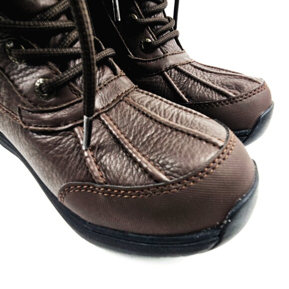 UGG Adirondack III Boots in Burnt Cedar - Picture 8 of 12